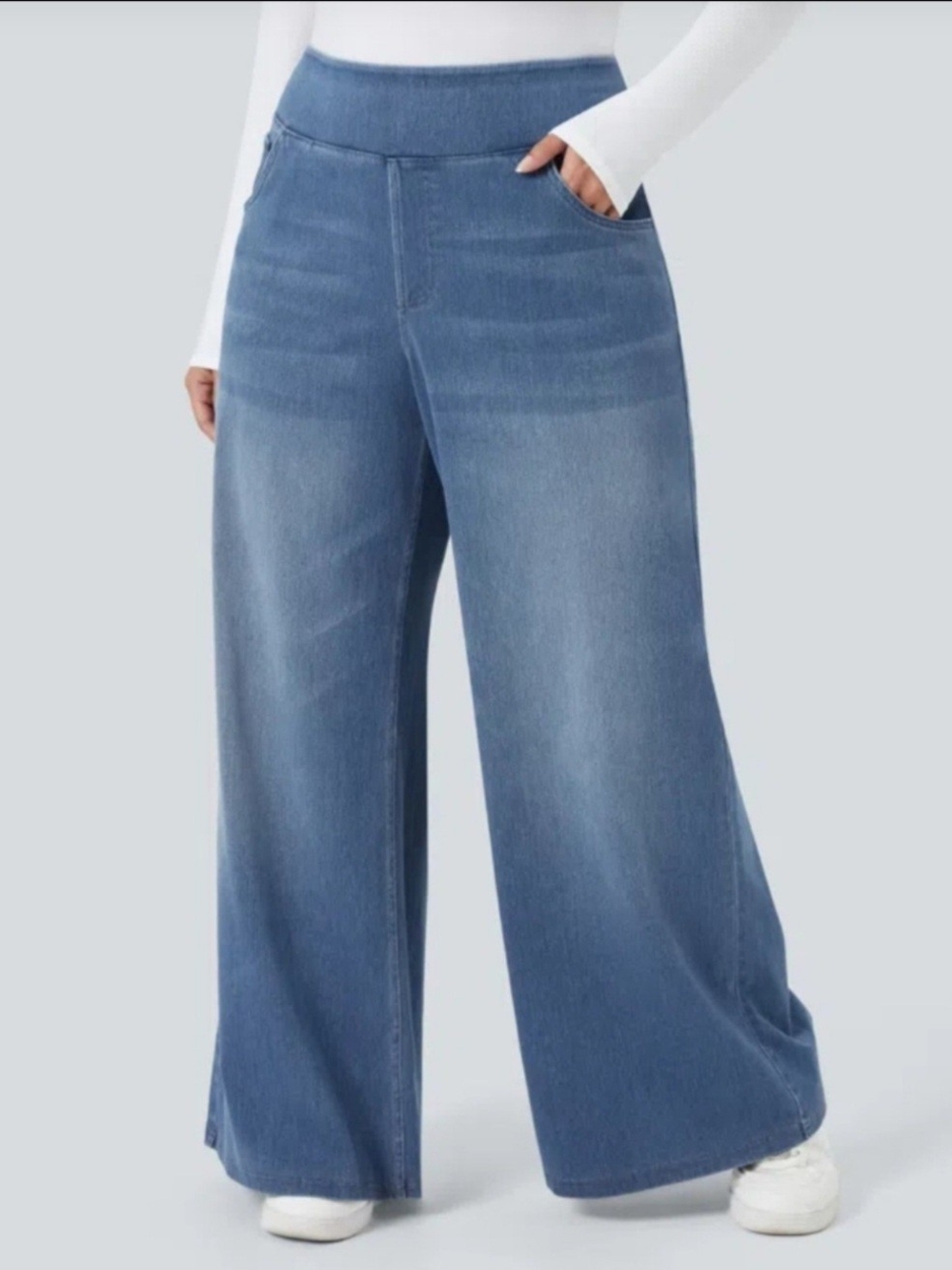 NWT HALARA High Waisted Flex Tummy Control Wide Leg Jean - M
